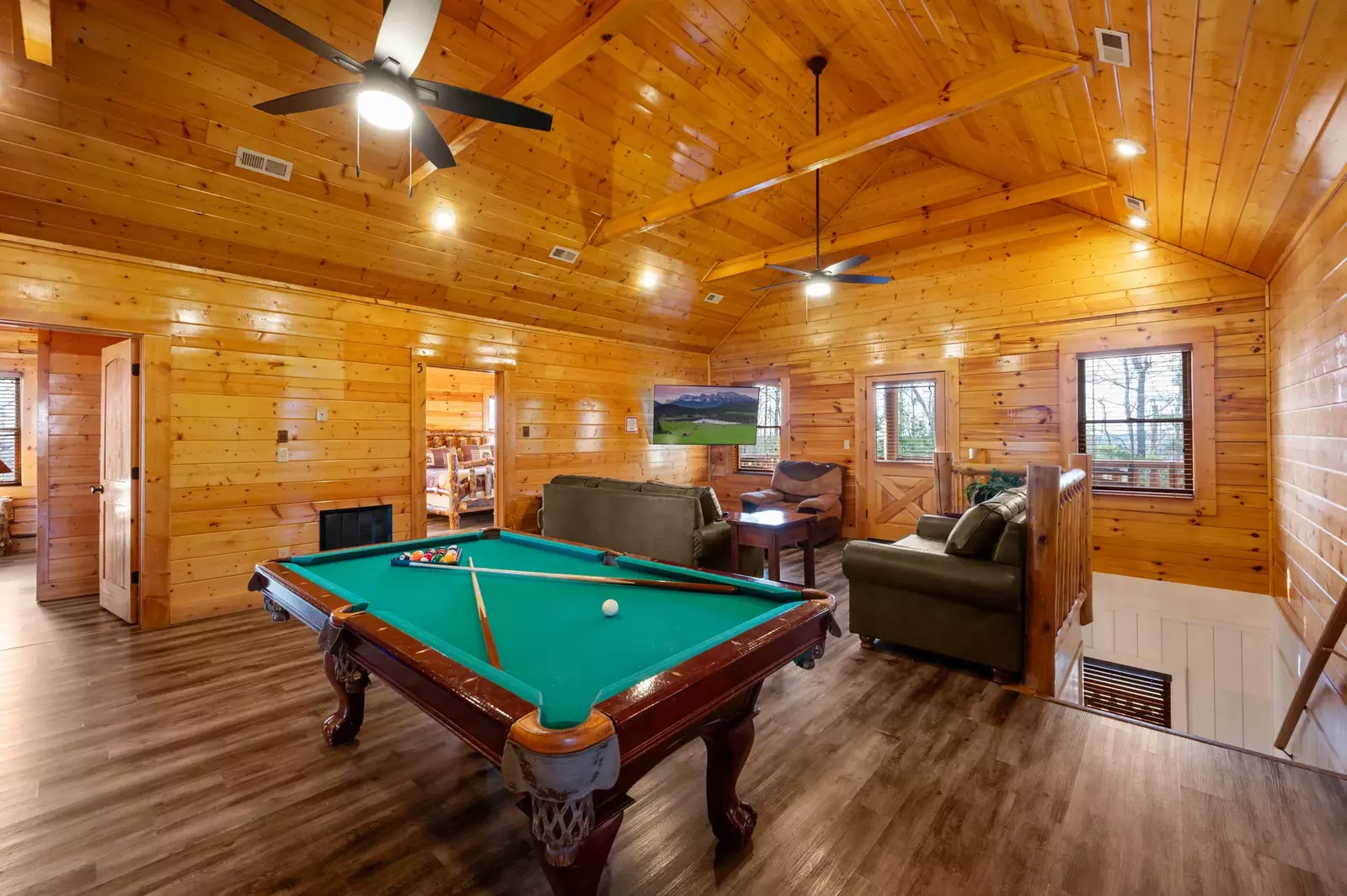 AWESOME VIEW LODGE