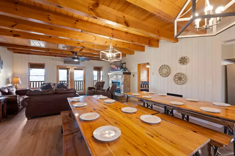 AWESOME VIEW LODGE