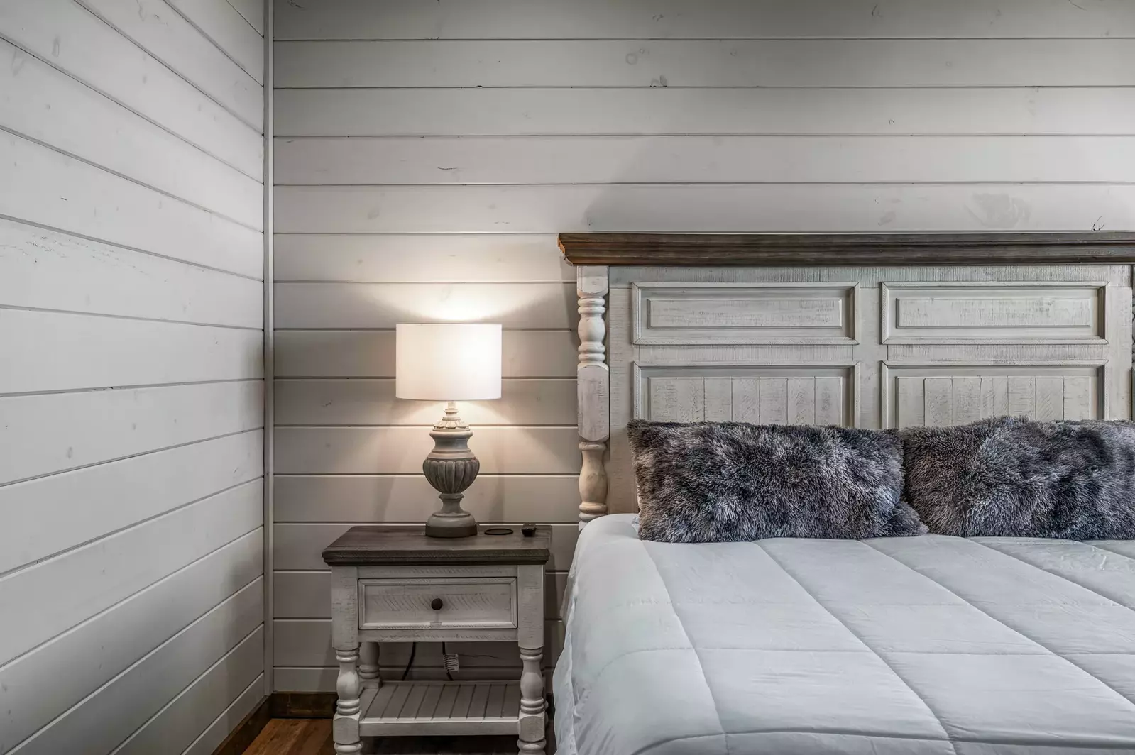 LUCID DREAMS LODGE