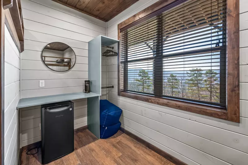 LUCID DREAMS LODGE