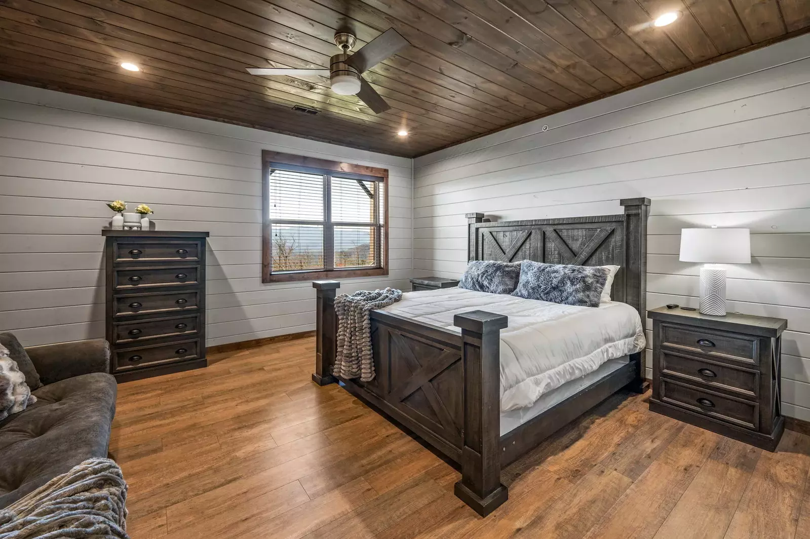 LUCID DREAMS LODGE