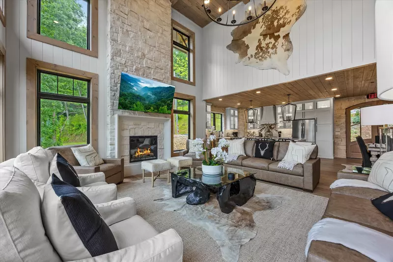 GREYSTONE HEIGHTS LODGE