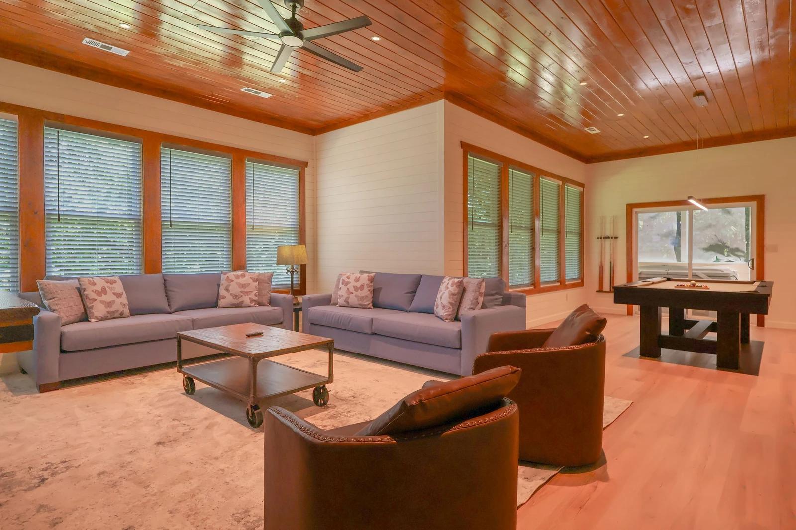 SUNSTONE LODGE