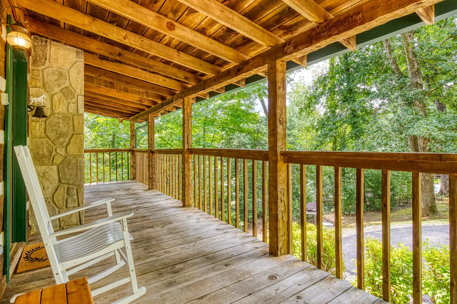 ROMANTIC HIDEAWAY