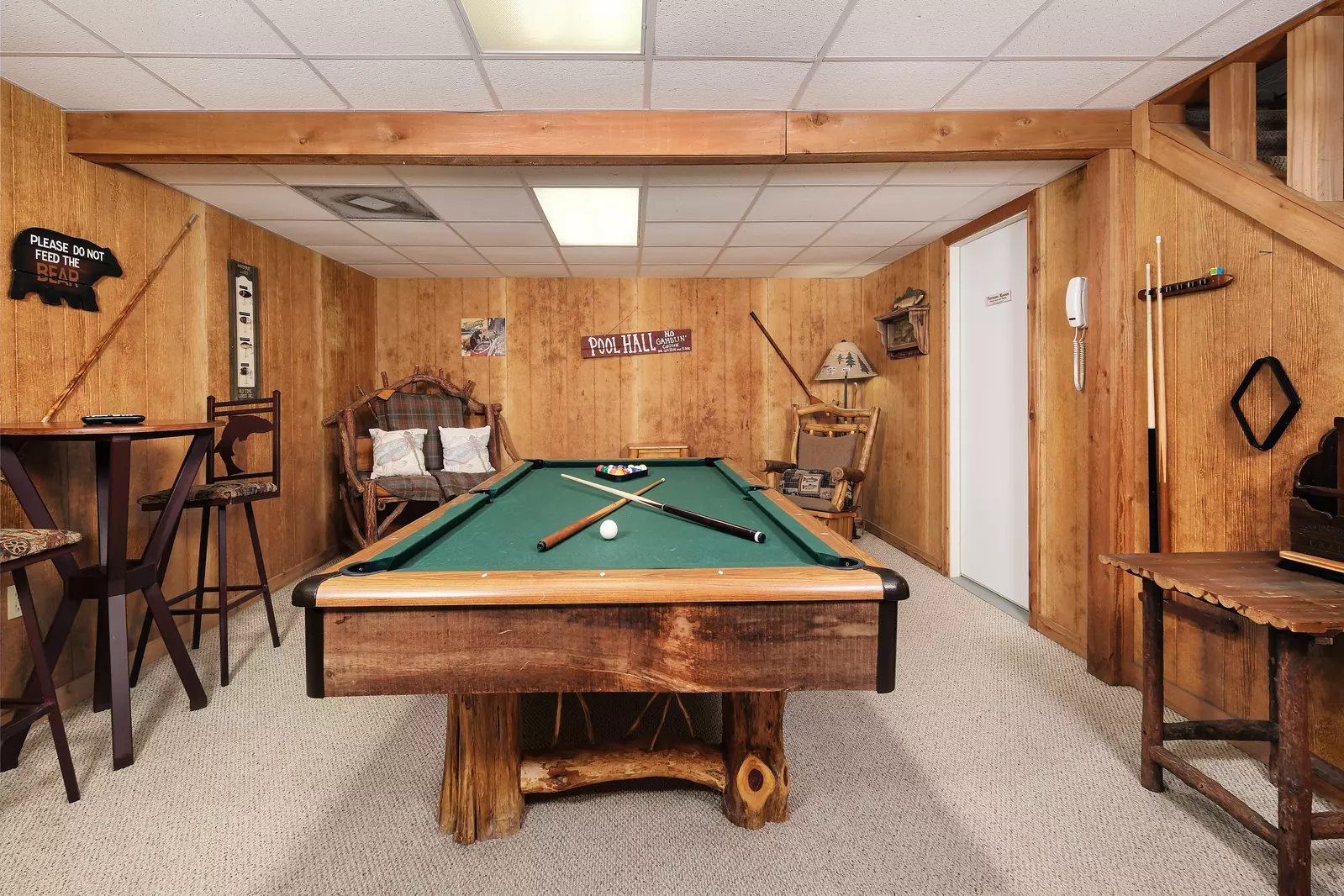 THE LOON'S NEST