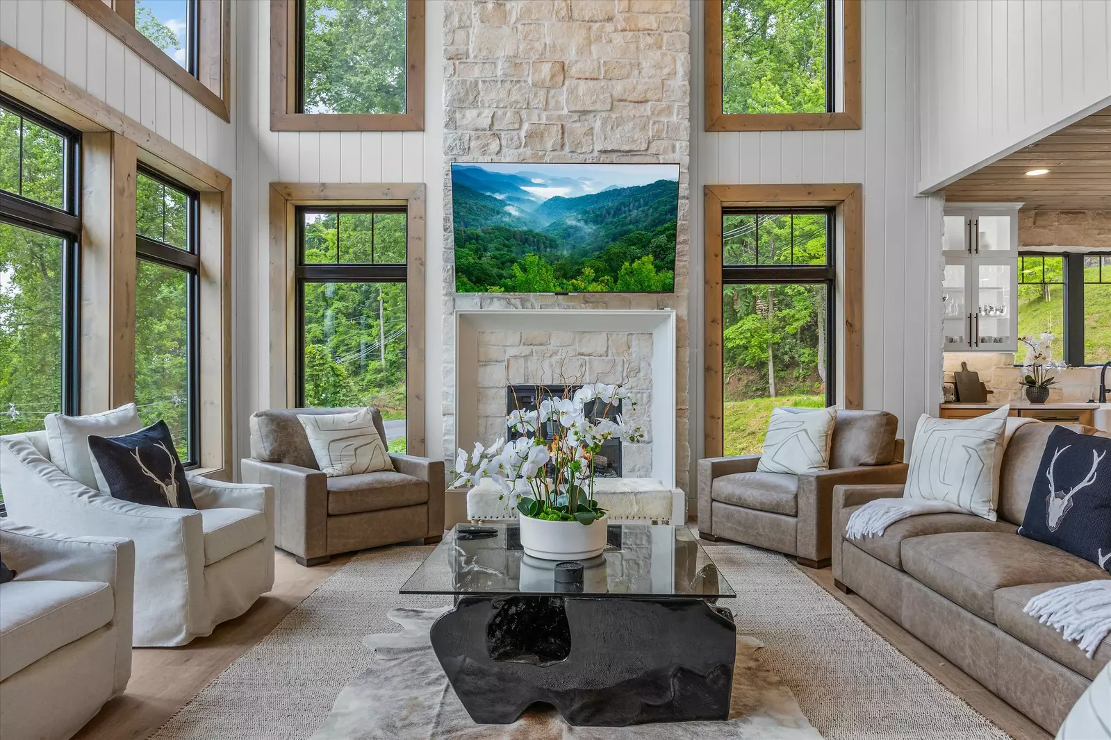 GREYSTONE HEIGHTS LODGE