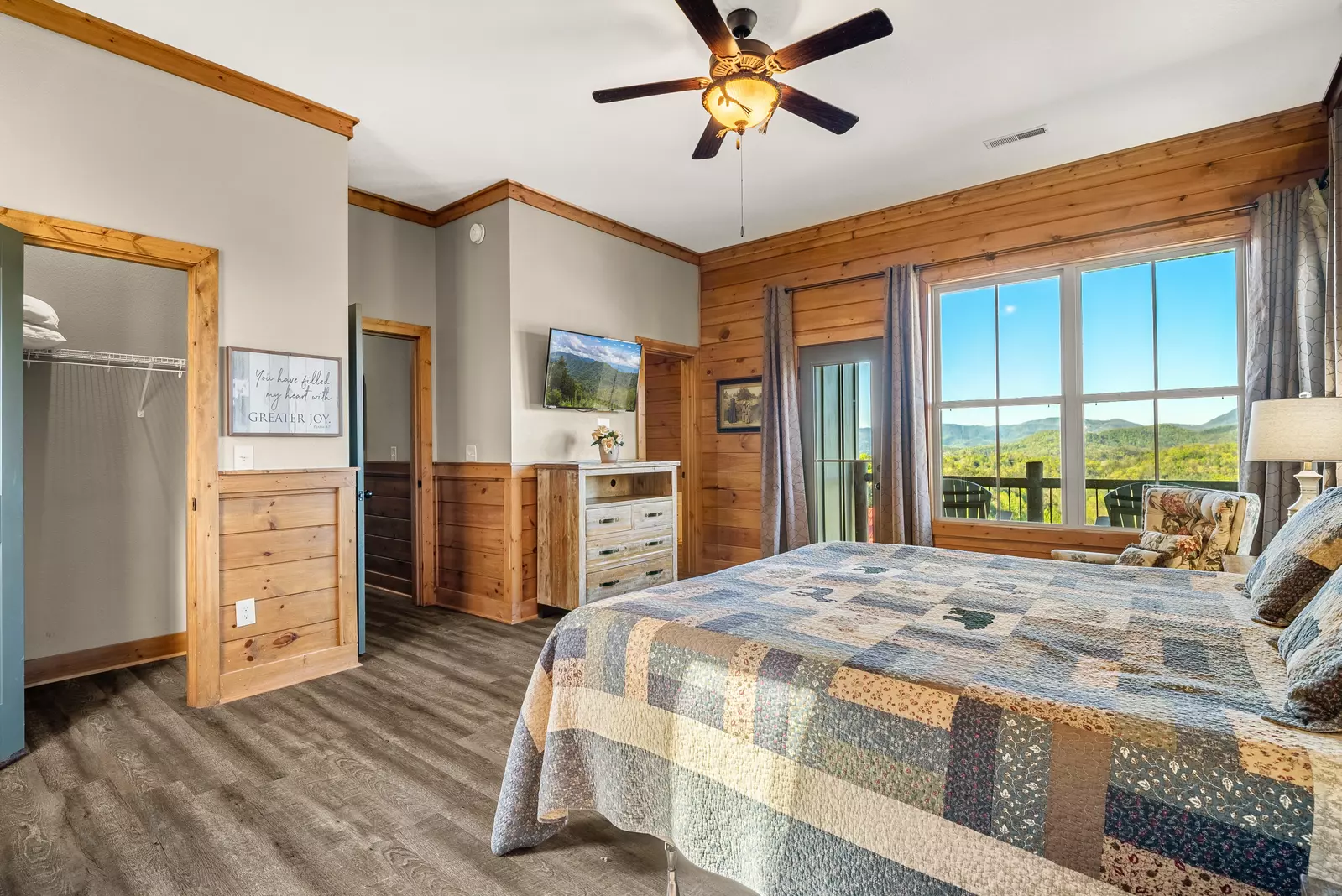 SUMMIT RIDGE RESORT