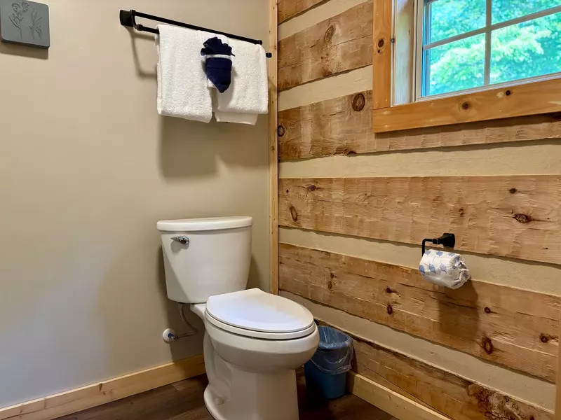 NESTLED INN