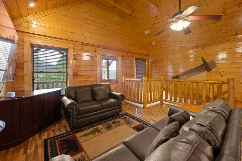 MOUNTAIN BREEZE MANOR