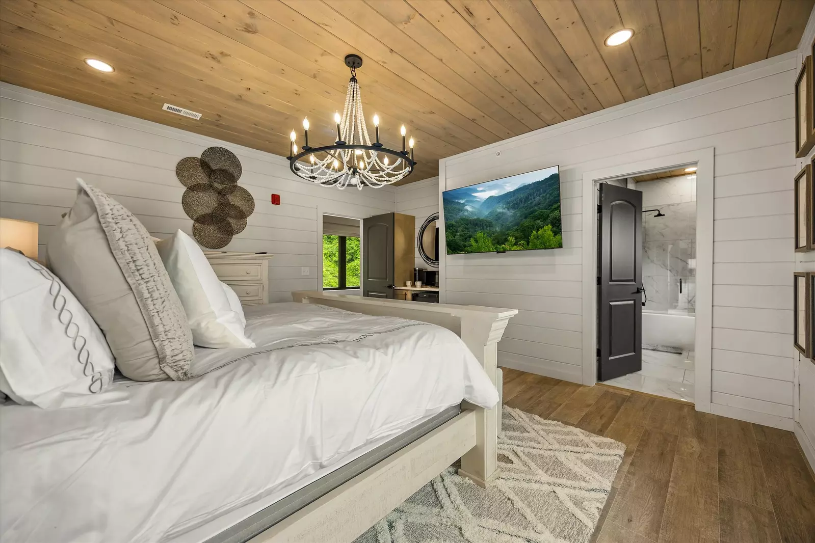 GREYSTONE HEIGHTS LODGE