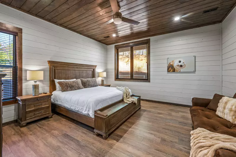 LUCID DREAMS LODGE