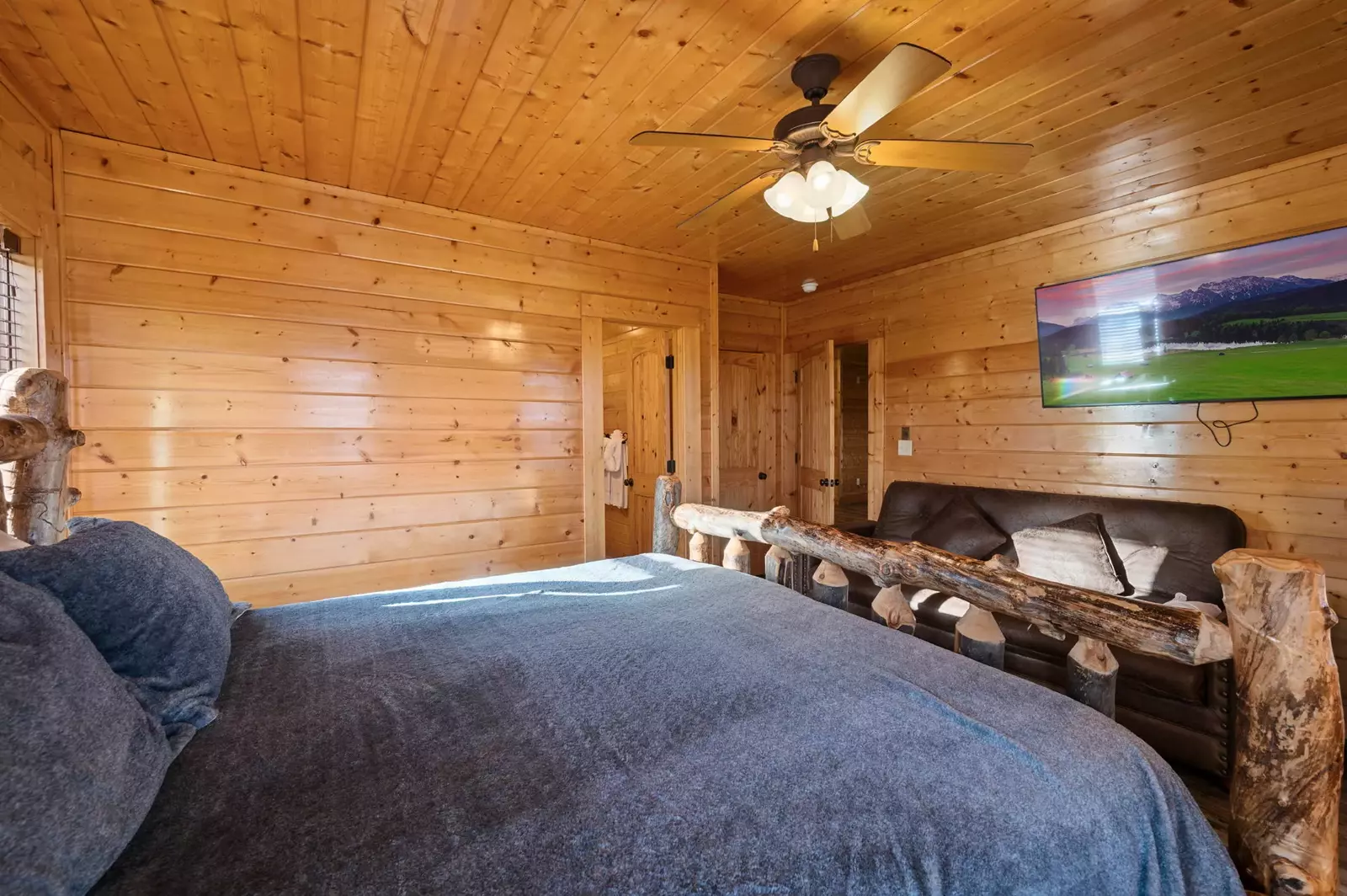 AWESOME VIEW LODGE