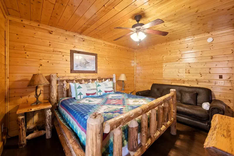 MOUNTAIN BREEZE MANOR