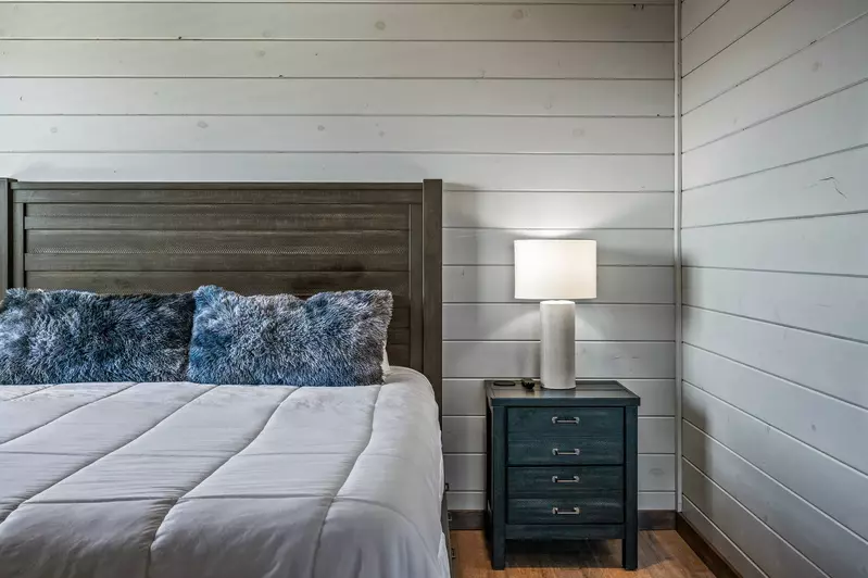 LUCID DREAMS LODGE