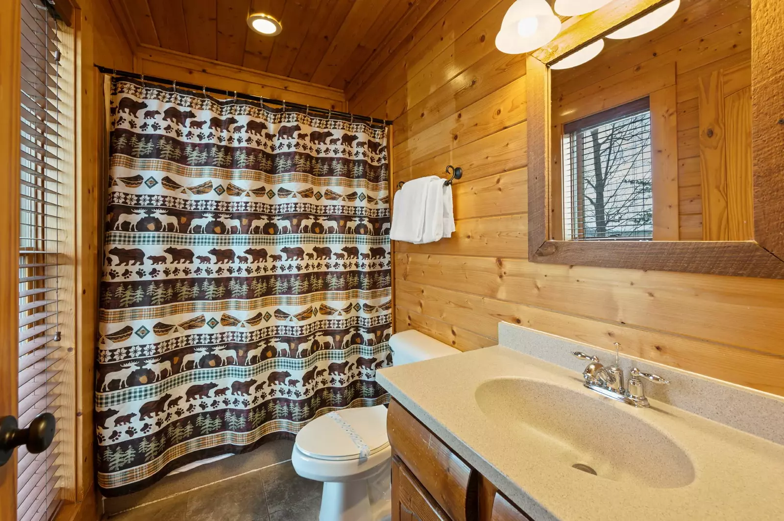 MOUNTAIN BREEZE MANOR
