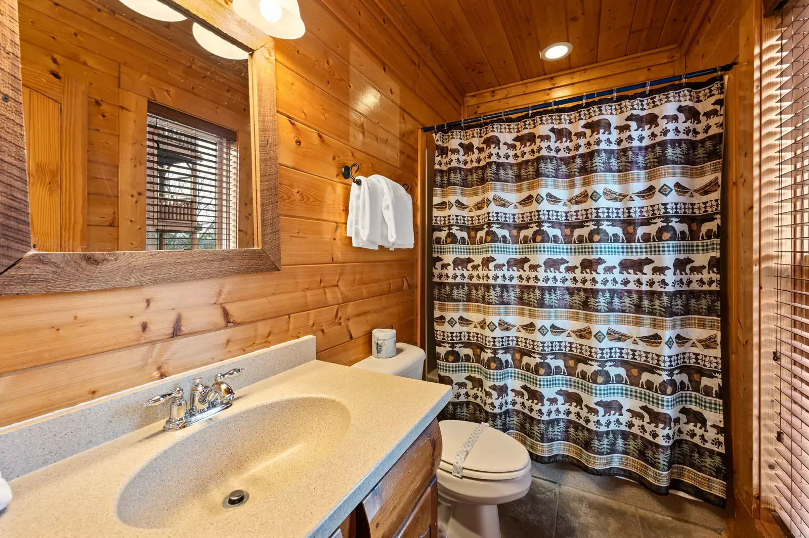 MOUNTAIN BREEZE MANOR