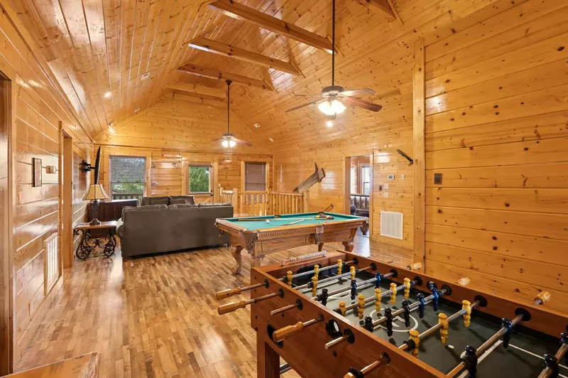 MOUNTAIN BREEZE MANOR
