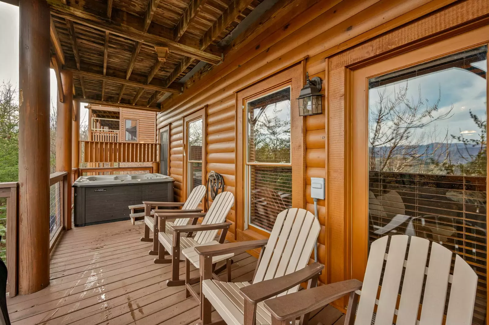 MOUNTAIN BREEZE MANOR