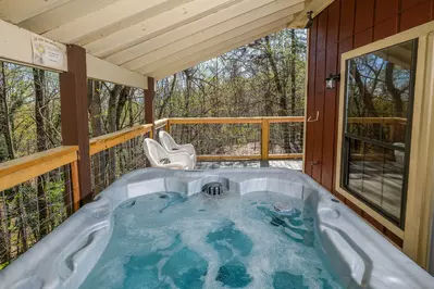 SILVER MAPLE CHALET