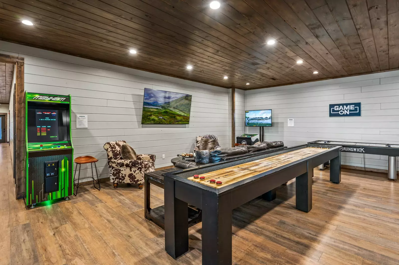 LUCID DREAMS LODGE