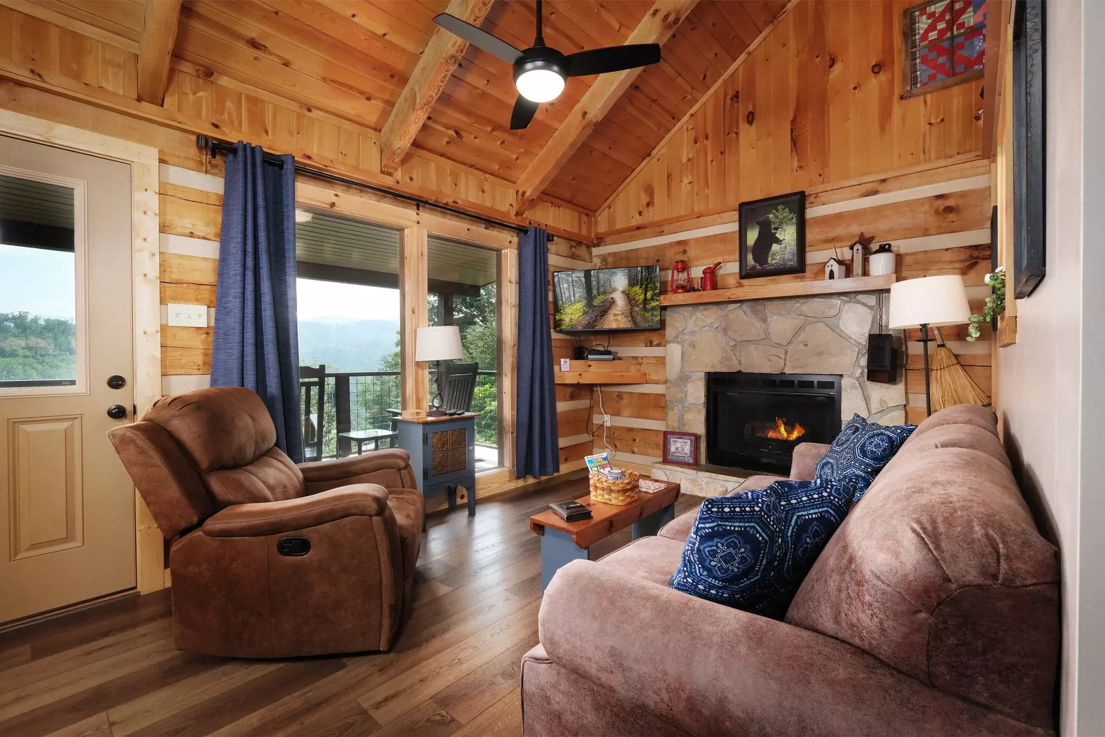 NESTLED INN