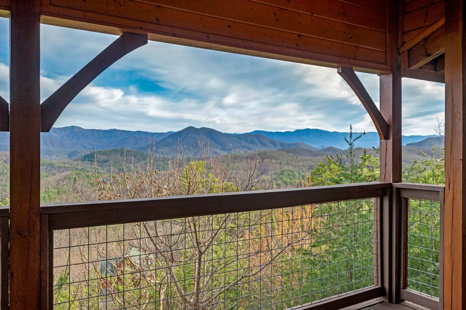 MOUNTAIN BREEZE MANOR