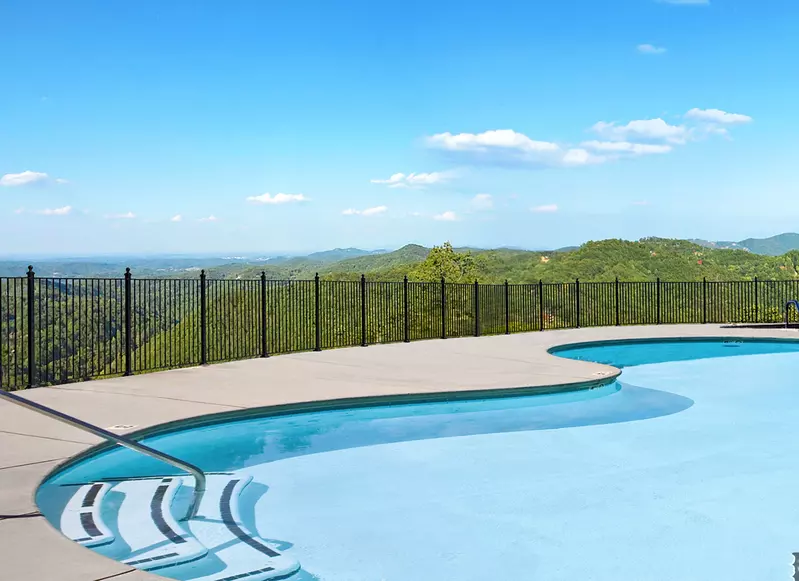 MOUNTAIN BREEZE MANOR
