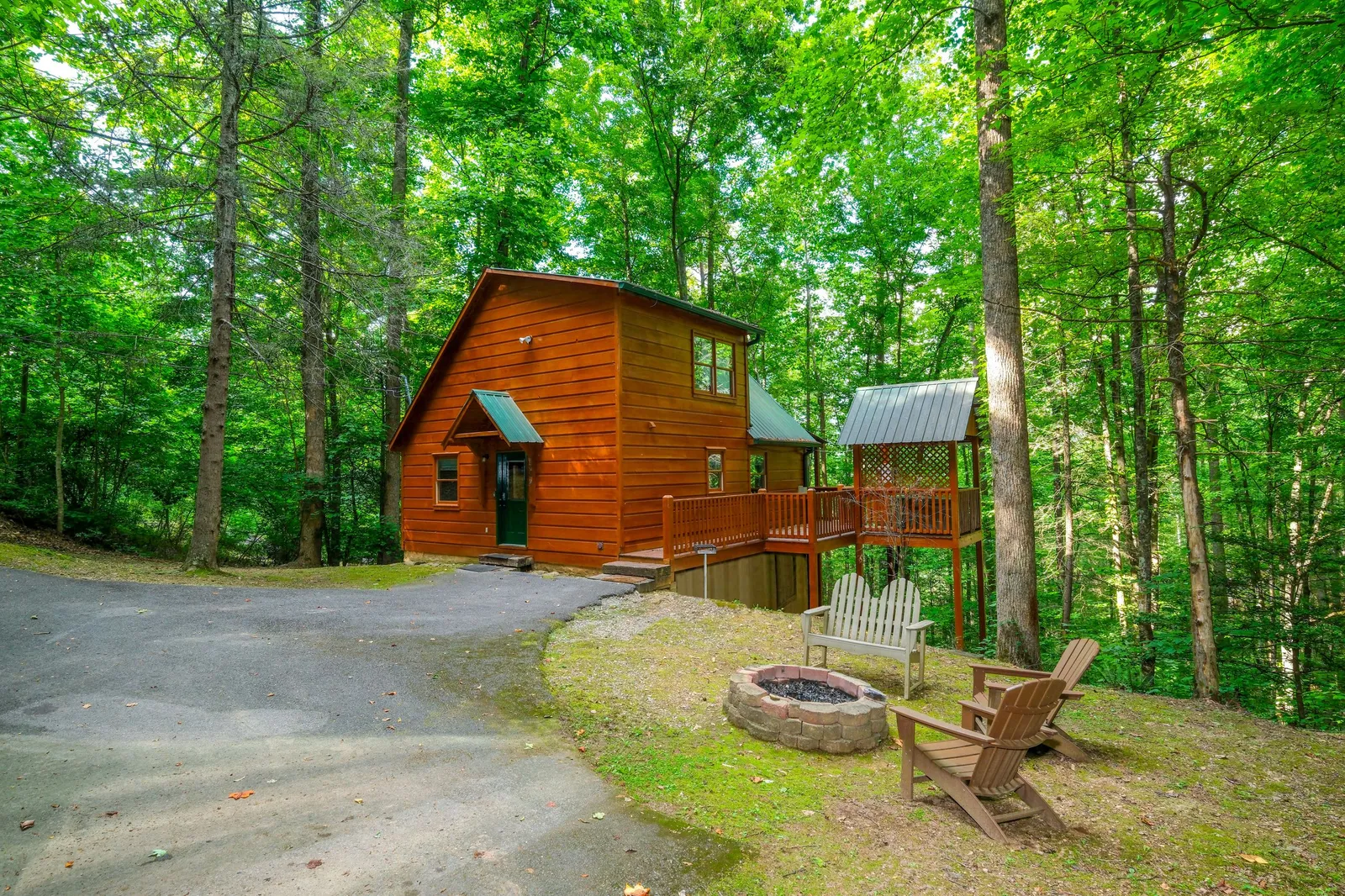 THE NUT HOUSE