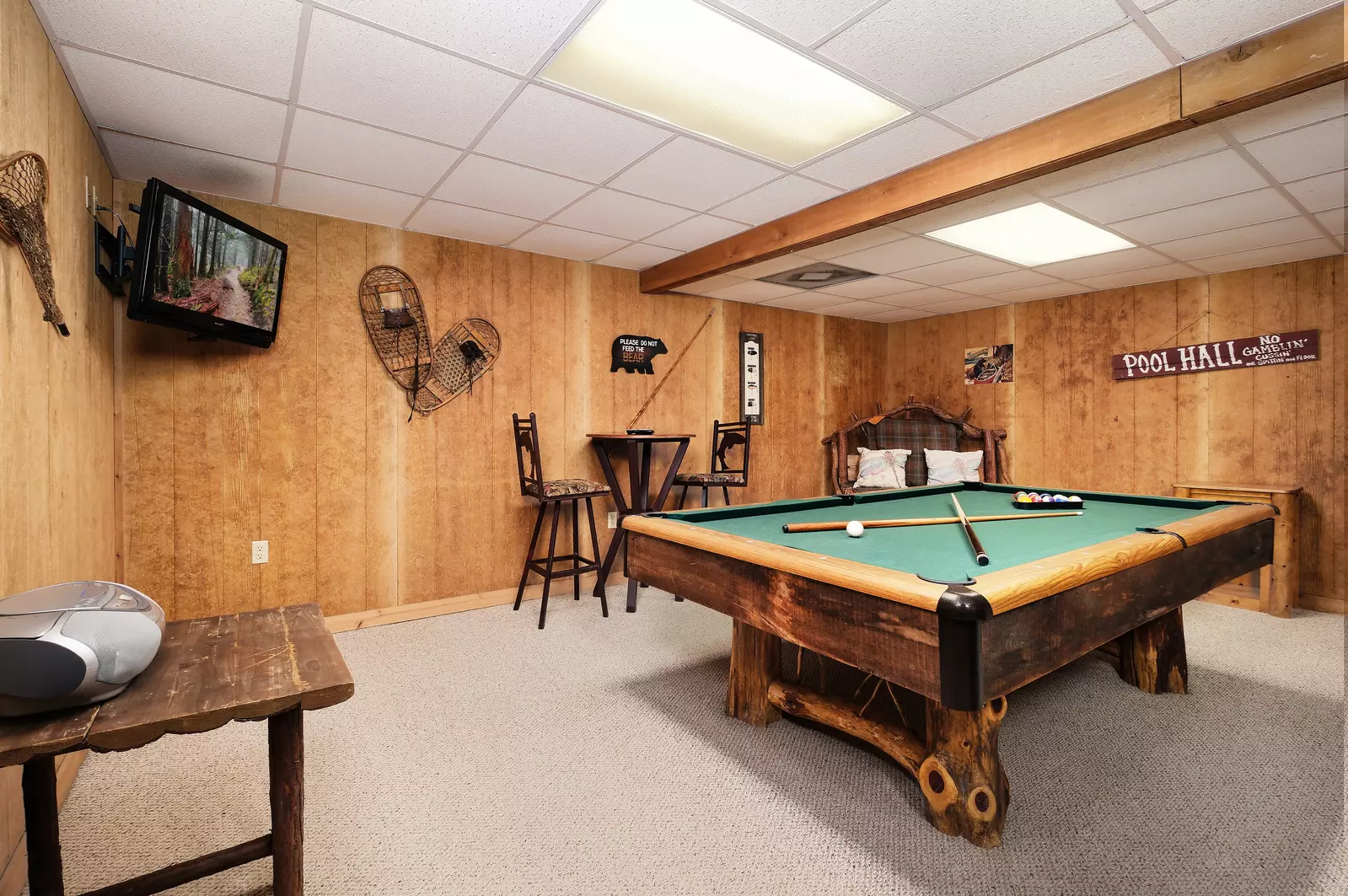 THE LOON'S NEST