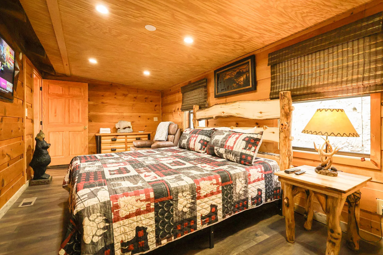 GOOD AURA CABIN