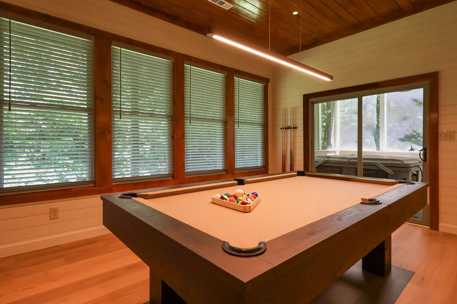 SUNSTONE LODGE