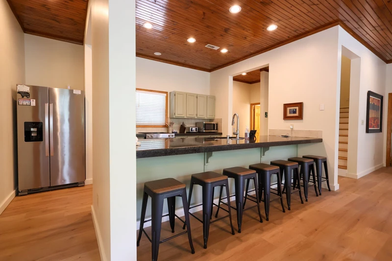SUNSTONE LODGE