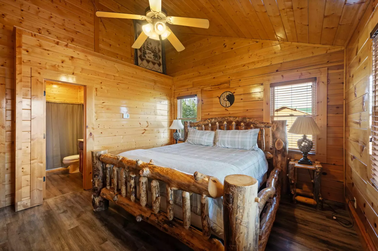 AWESOME VIEW LODGE
