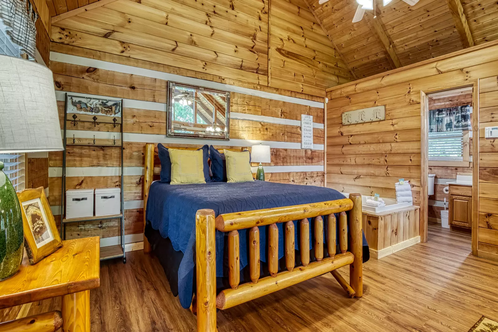 ROMANTIC HIDEAWAY