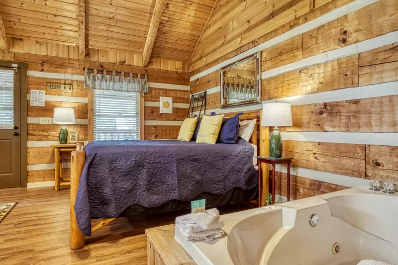 ROMANTIC HIDEAWAY
