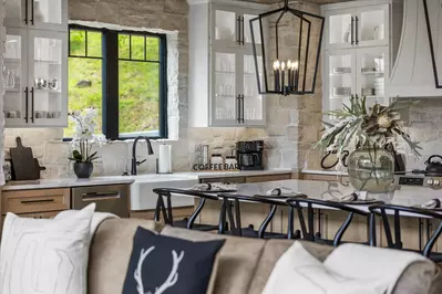 GREYSTONE HEIGHTS LODGE