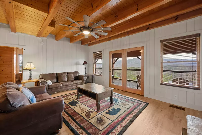 MOUNTAIN BREEZE MANOR