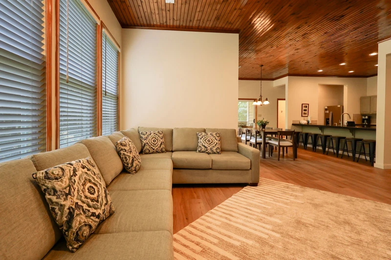 SUNSTONE LODGE
