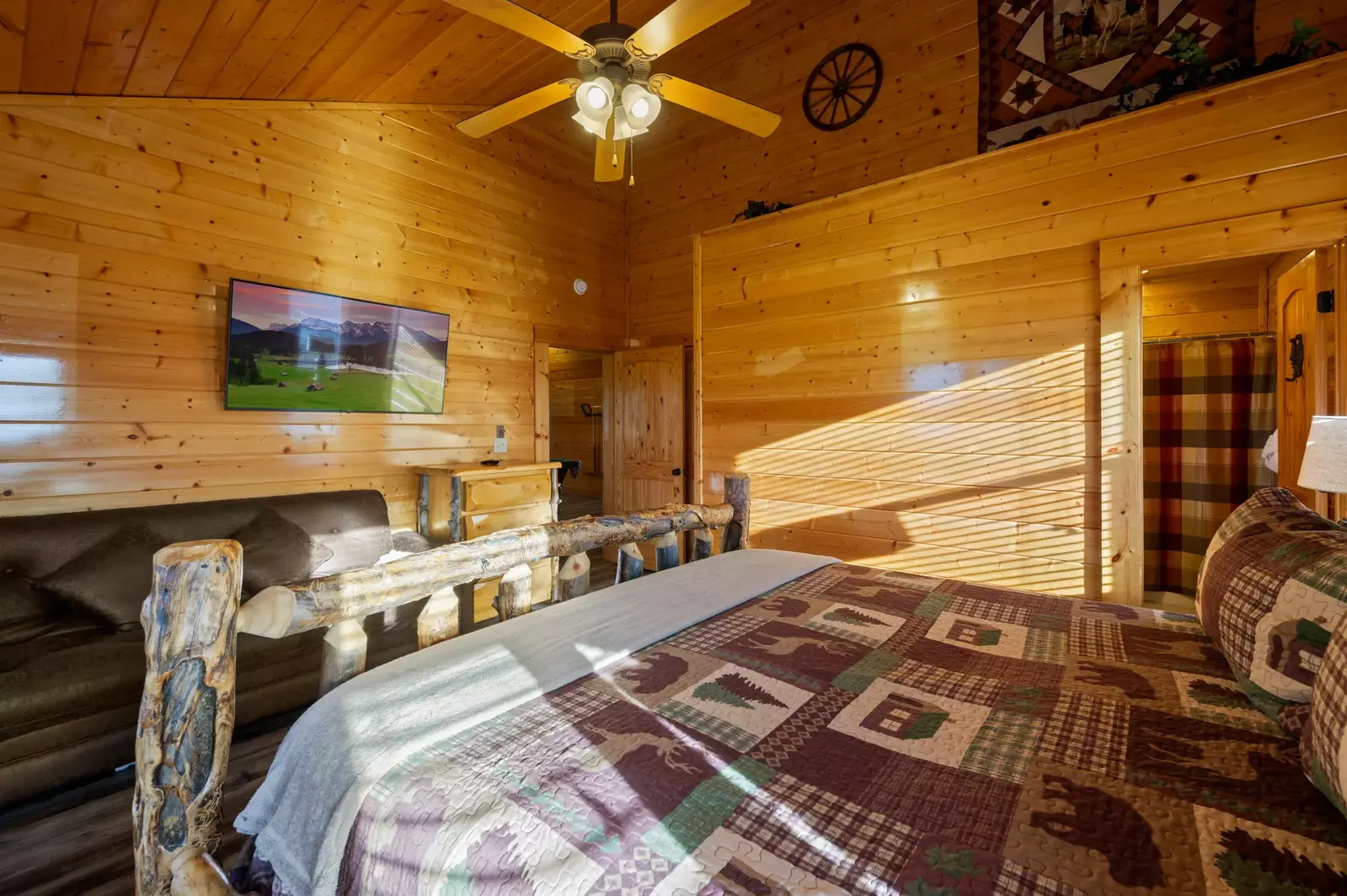 AWESOME VIEW LODGE
