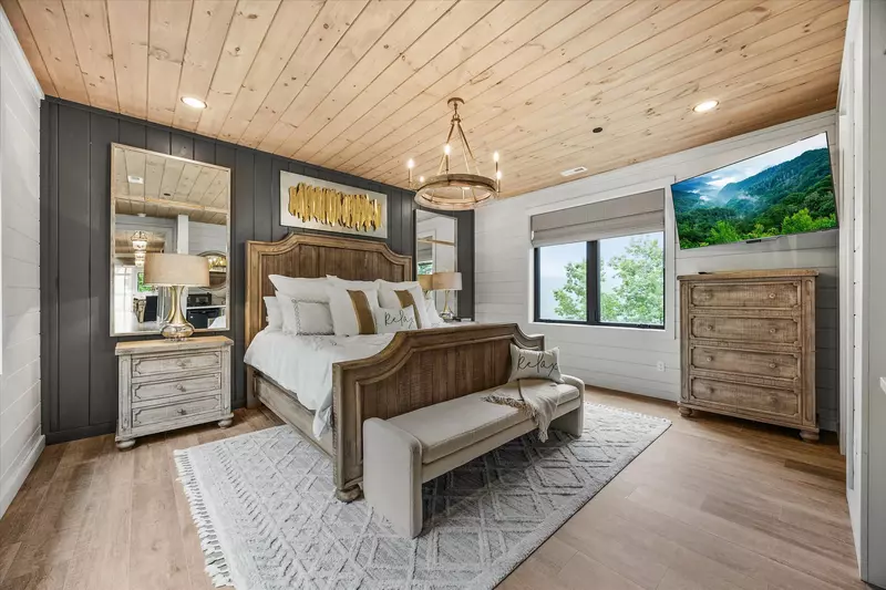 GREYSTONE HEIGHTS LODGE
