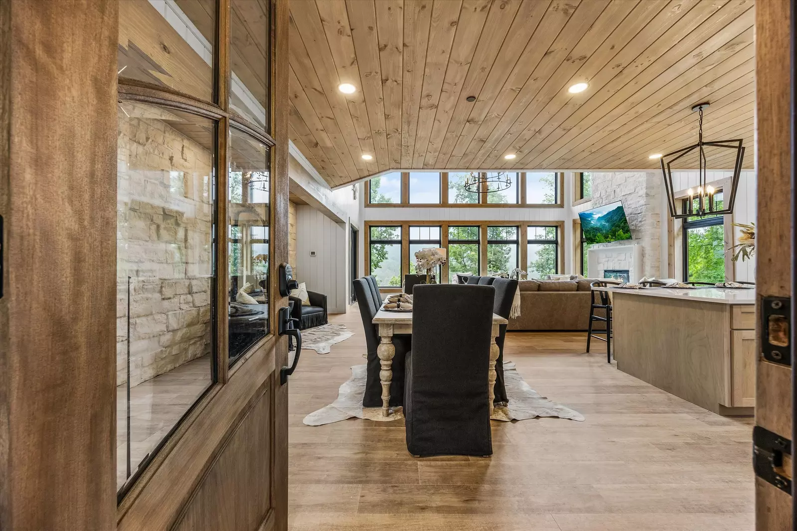 GREYSTONE HEIGHTS LODGE