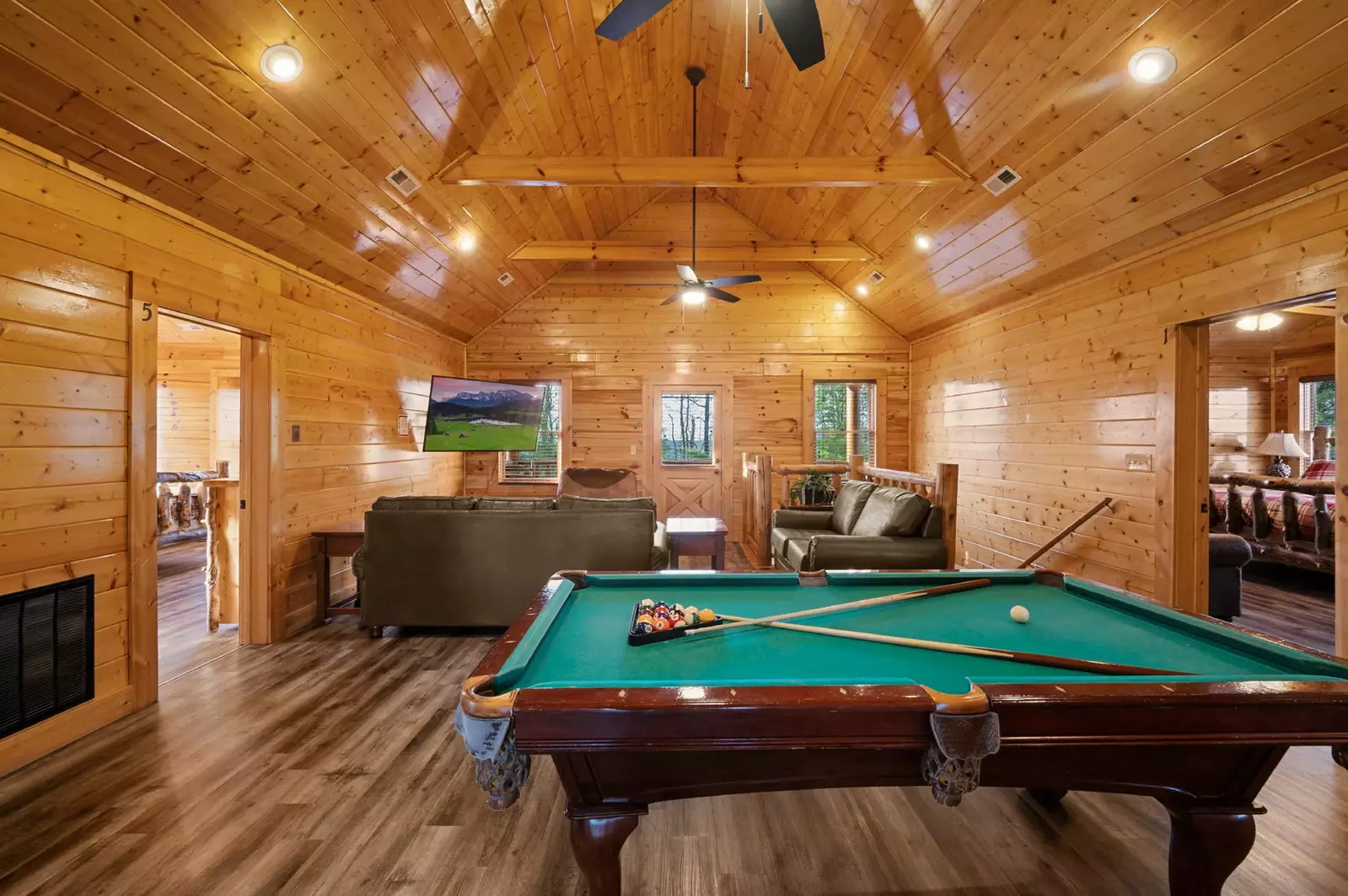 AWESOME VIEW LODGE