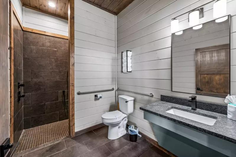 LUCID DREAMS LODGE