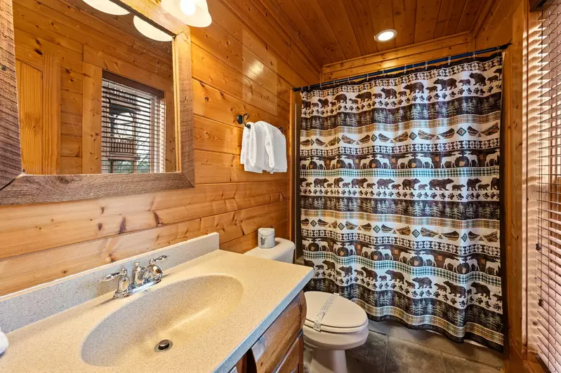 MOUNTAIN BREEZE MANOR