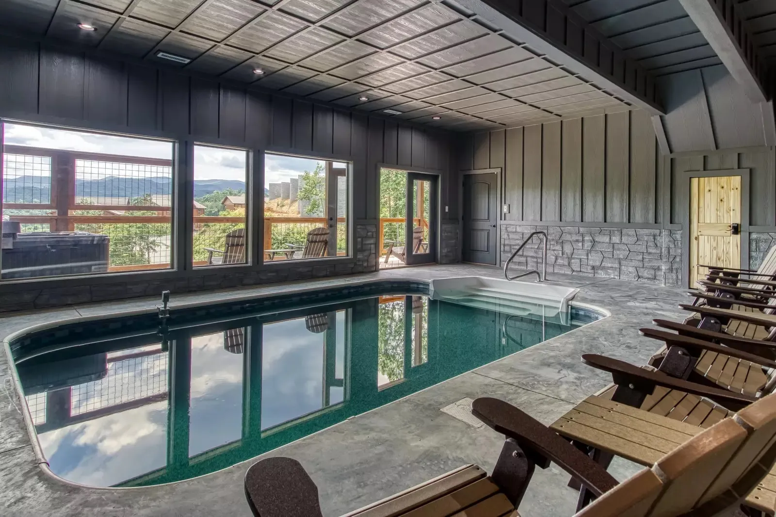 cheap gatlinburg cabins with indoor pools